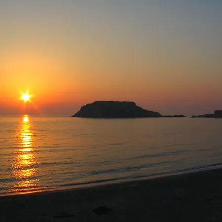 Nefeli * Lefkos (Karpathos)