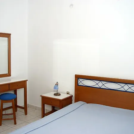 Nefeli Lefkos (Karpathos)